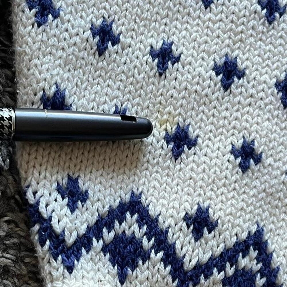Fenwick Isle Red White Blue Fair Isle Sweater Men M Geometric Aztec Made in USA - Picture 8 of 8